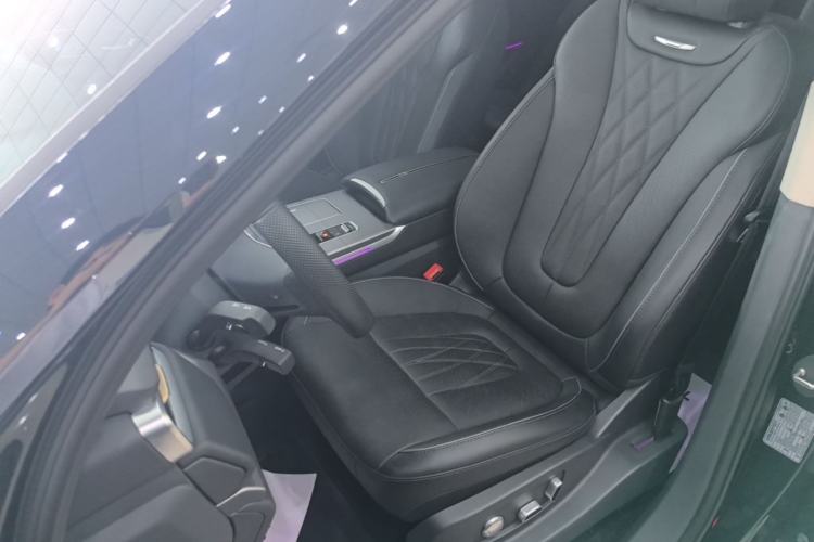 Used Hongqi HS7 PHEV 2024 2.0T PHEV Four-Wheel Drive Flagship Edition 6 Seats Left Front Seat