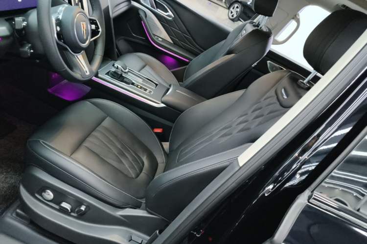 Used Hongqi HS7 PHEV 2024 2.0T PHEV Four-Wheel Drive Flagship Edition 6 Seats Left Front Seat
