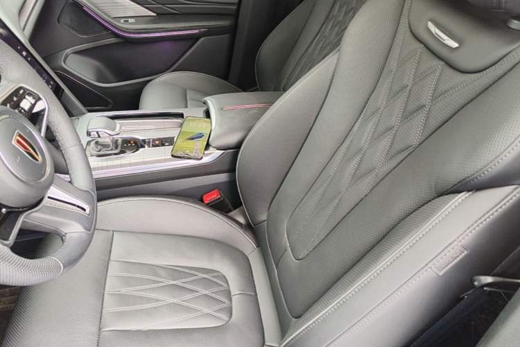 Used Hongqi HS7 PHEV 2024 2.0T PHEV Four-Wheel Drive Flagship Edition 6 Seats Left Front Seat