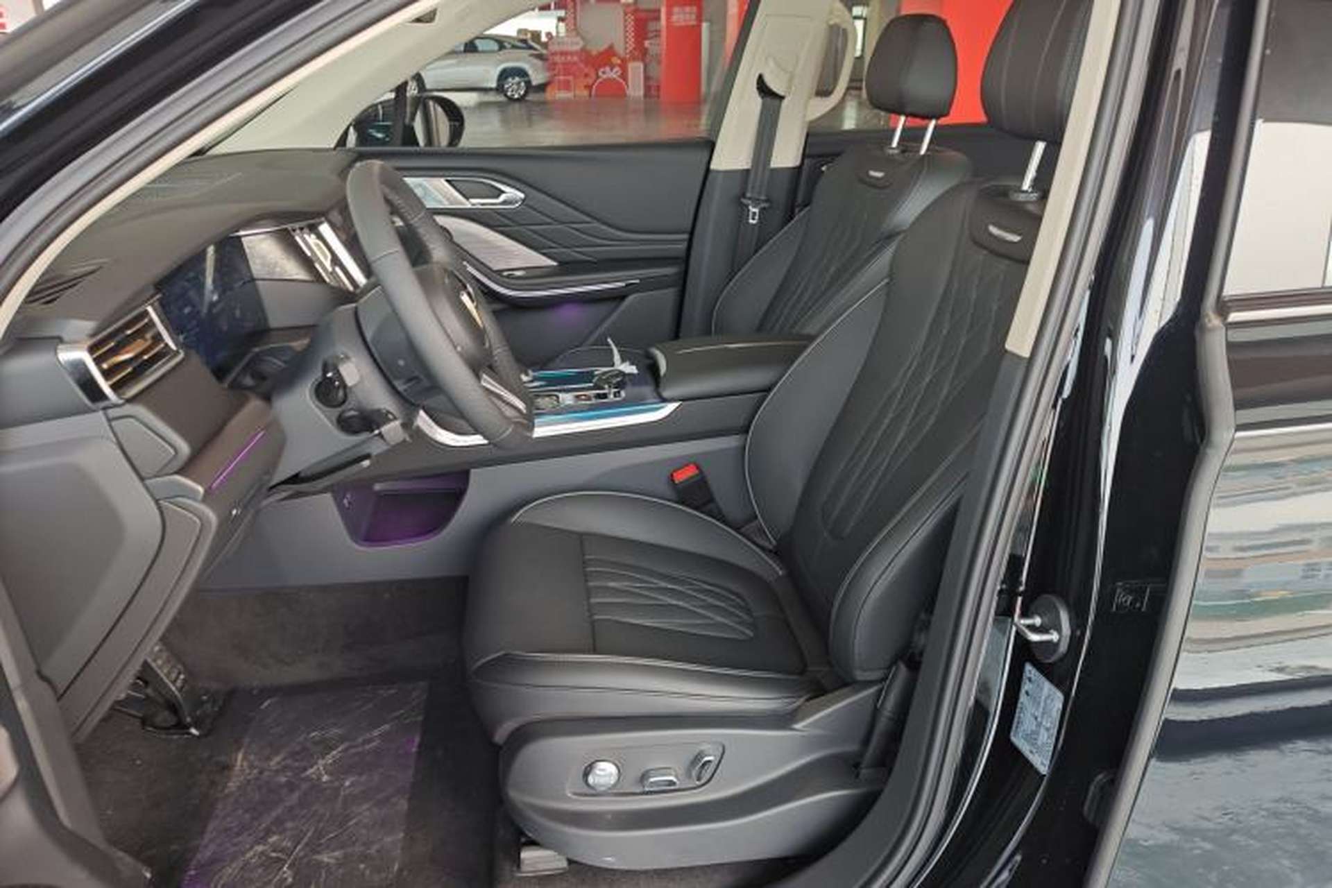 Used Hongqi HS7 PHEV 2024 2.0T PHEV Four-Wheel Drive Flagship Edition 7 Seats Left Front Seat