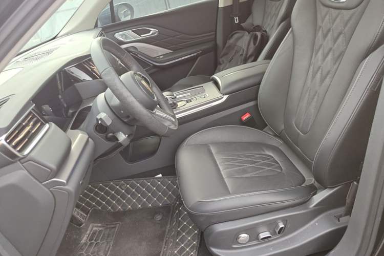 Used Hongqi HS7 PHEV 2024 2.0T PHEV Four-Wheel Drive Flagship Edition 6 Seats Left Front Seat