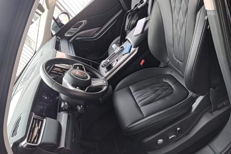 Used Hongqi HS7 PHEV 2024 2.0T PHEV Four-Wheel Drive Flagship Edition 6 Seats Left Front Seat