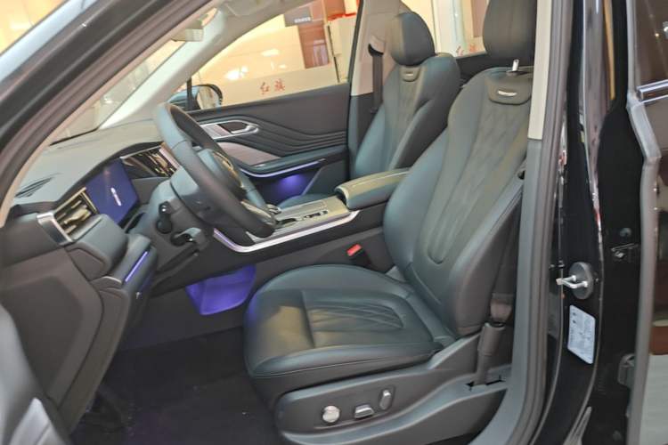 Used Hongqi HS7 PHEV 2024 2.0T PHEV Two-Wheel Drive Flagship Edition 6 Seats Left Front Seat