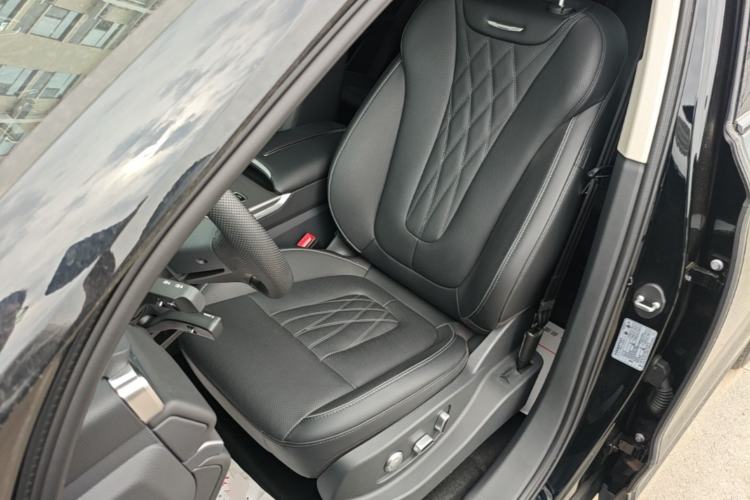 Used Hongqi HS7 PHEV 2024 2.0T PHEV Four-Wheel Drive Flagship Edition 6 Seats Left Front Seat
