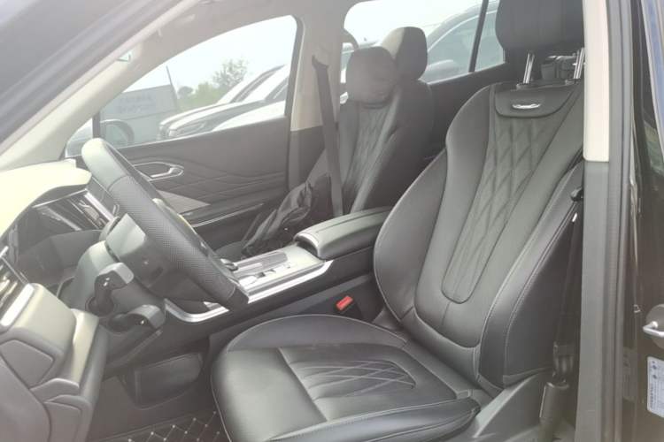 Used Hongqi HS7 PHEV 2024 2.0T PHEV Four-Wheel Drive Flagship Edition 7 Seats Left Front Seat