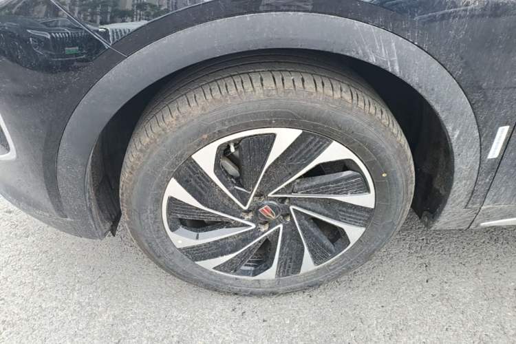 Used Hongqi HS7 PHEV 2024 2.0T PHEV Four-Wheel Drive Flagship Edition 6 Seats Left Front Wheel Hub