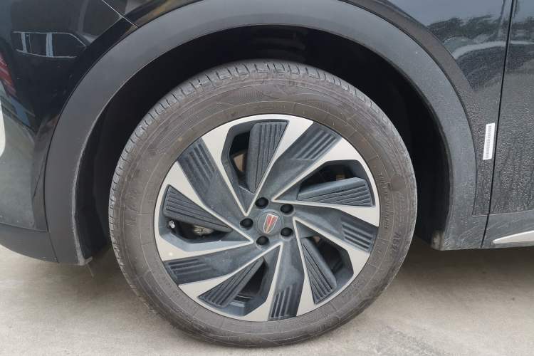 Used Hongqi HS7 PHEV 2024 2.0T PHEV Four-Wheel Drive Flagship Edition 7 Seats Left Front Wheel Hub