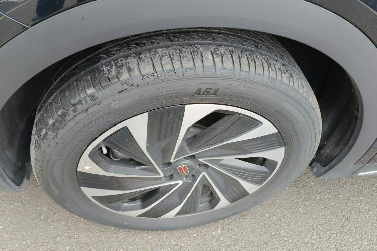 Used Hongqi HS7 PHEV 2024 2.0T PHEV Four-Wheel Drive Flagship Edition 6 Seats Left Front Wheel Hub