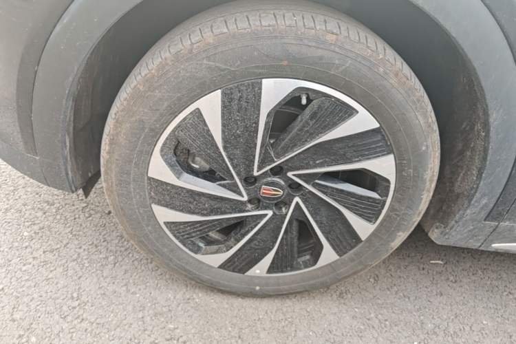 Used Hongqi HS7 PHEV 2024 2.0T PHEV Four-Wheel Drive Flagship Edition 6 Seats Left Front Wheel Hub