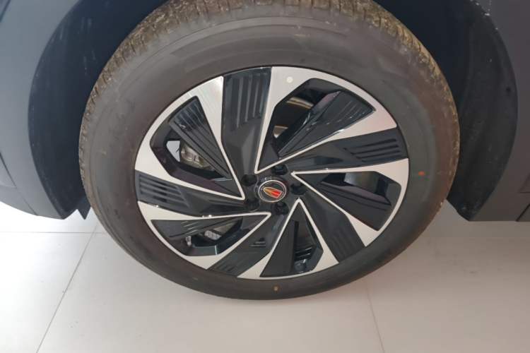 Used Hongqi HS7 PHEV 2024 2.0T PHEV Four-Wheel Drive Flagship Edition 6 Seats Left Front Wheel Hub