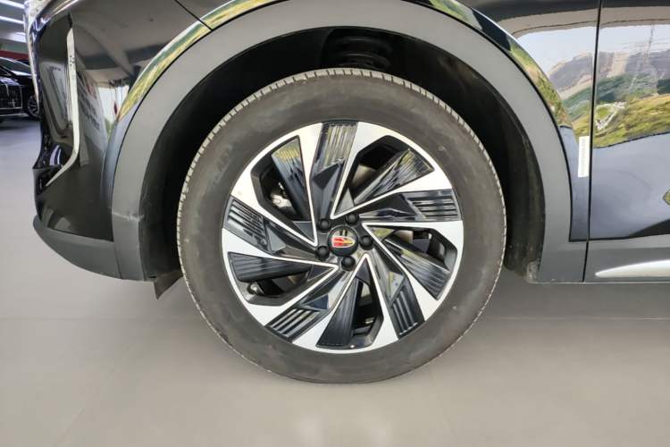 Used Hongqi HS7 PHEV 2024 2.0T PHEV Four-Wheel Drive Flagship Edition 7 Seats Left Front Wheel Hub
