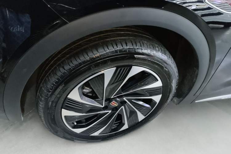 Used Hongqi HS7 PHEV 2024 2.0T PHEV Four-Wheel Drive Flagship Edition 6 Seats Left Front Wheel Hub