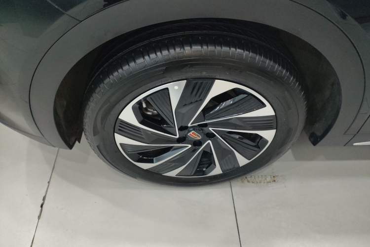 Used Hongqi HS7 PHEV 2024 2.0T PHEV Two-Wheel Drive Flagship Edition 6 Seats Left Front Wheel Hub