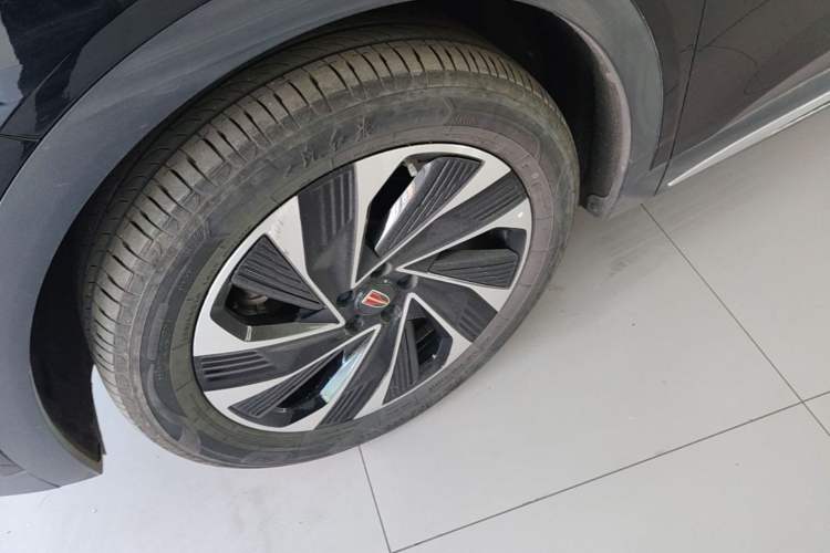 Used Hongqi HS7 PHEV 2024 2.0T PHEV Four-Wheel Drive Flagship Edition 6 Seats Left Front Wheel Hub