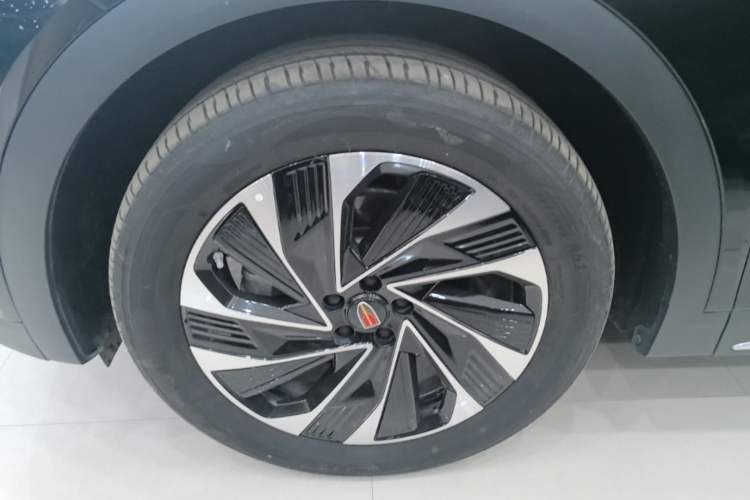 Used Hongqi HS7 PHEV 2024 2.0T PHEV Four-Wheel Drive Flagship Edition 6 Seats Left Front Wheel Hub
