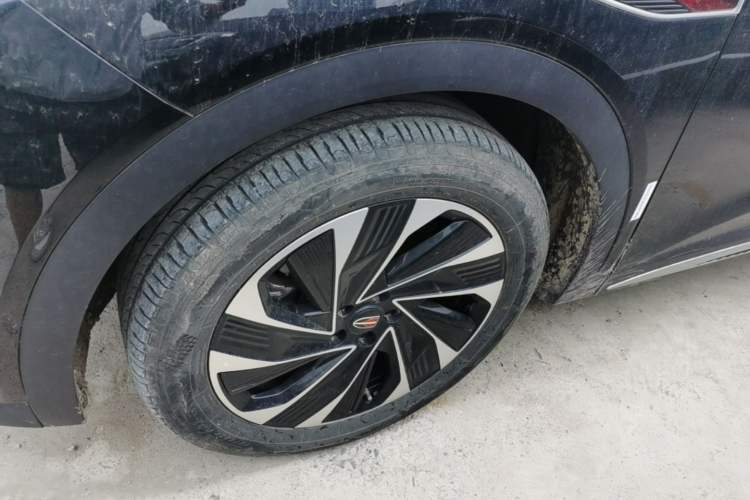 Used Hongqi HS7 PHEV 2024 2.0T PHEV Four-Wheel Drive Flagship Edition 7 Seats Left Front Wheel Hub