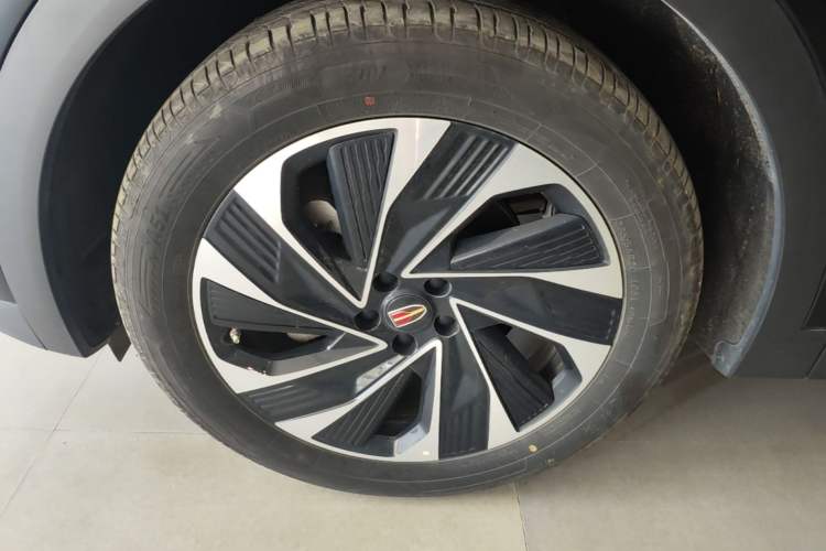Used Hongqi HS7 PHEV 2024 2.0T PHEV Four-Wheel Drive Flagship Edition 6 Seats Left Front Wheel Hub