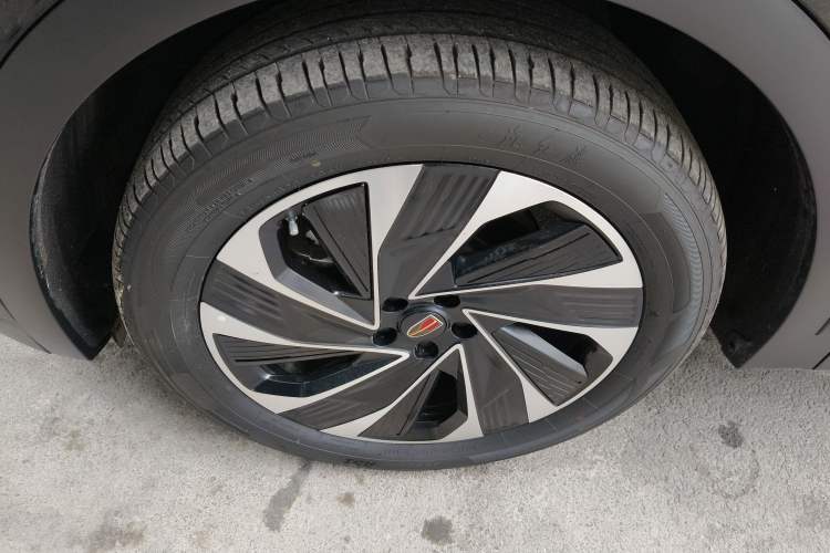 Used Hongqi HS7 PHEV 2024 2.0T PHEV Four-Wheel Drive Flagship Edition 6 Seats Left Front Wheel Hub