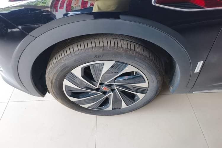 Used Hongqi HS7 PHEV 2024 2.0T PHEV Four-Wheel Drive Flagship Edition 6 Seats Left Front Wheel Hub
