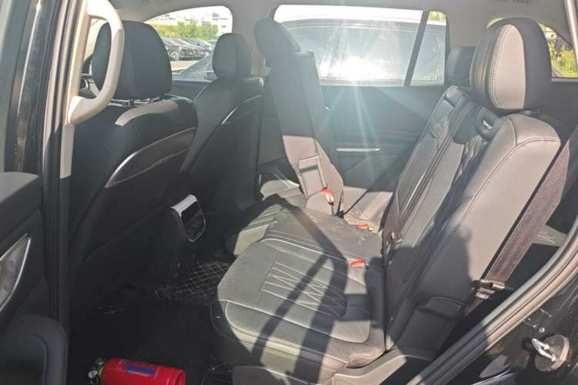 Used Hongqi HS7 PHEV 2024 2.0T PHEV Four-Wheel Drive Flagship Edition 7 Seats Left Rear Seat