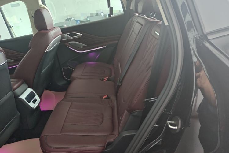 Used Hongqi HS7 PHEV 2024 2.0T PHEV Four-Wheel Drive Flagship Edition 7 Seats Left Rear Seat
