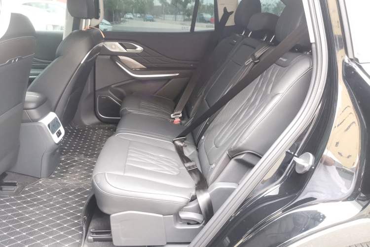 Used Hongqi HS7 PHEV 2024 2.0T PHEV Four-Wheel Drive Flagship Edition 7 Seats Left Rear Seat