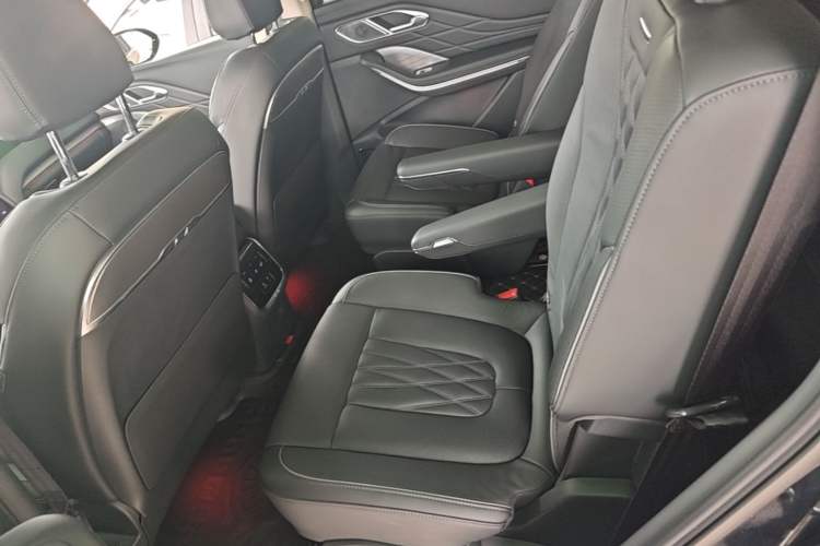 Used Hongqi HS7 PHEV 2024 2.0T PHEV Four-Wheel Drive Flagship Edition 6 Seats Left Rear Seat
