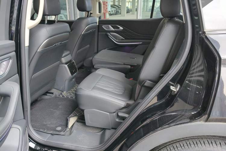 Used Hongqi HS7 PHEV 2024 2.0T PHEV Four-Wheel Drive Flagship Edition 6 Seats Left Rear Seat