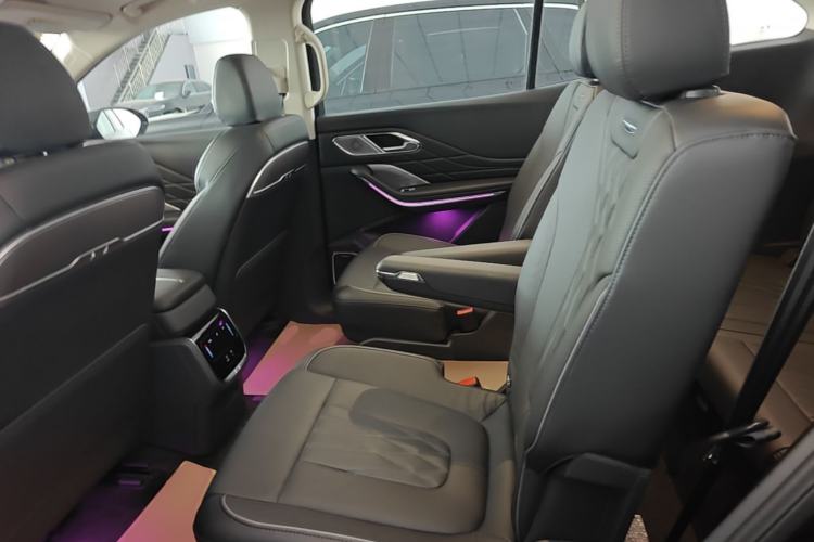 Used Hongqi HS7 PHEV 2024 2.0T PHEV Four-Wheel Drive Flagship Edition 6 Seats Left Rear Seat