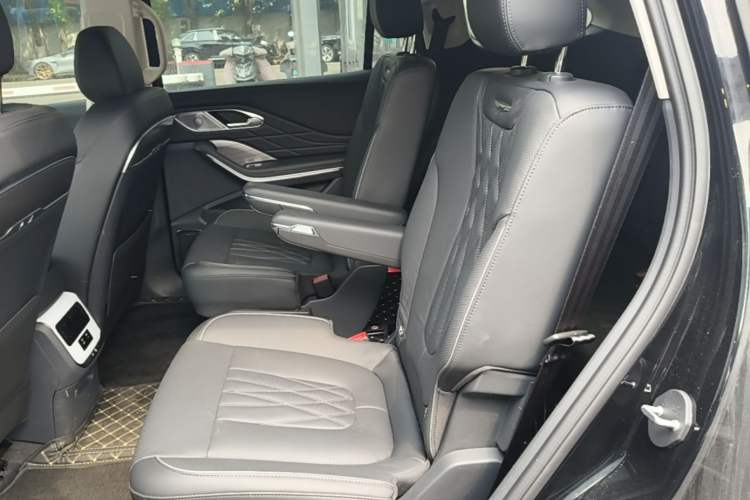 Used Hongqi HS7 PHEV 2024 2.0T PHEV Four-Wheel Drive Flagship Edition 6 Seats Left Rear Seat