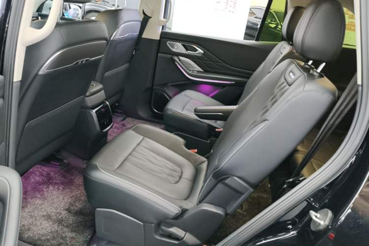 Used Hongqi HS7 PHEV 2024 2.0T PHEV Four-Wheel Drive Flagship Edition 6 Seats Left Rear Seat