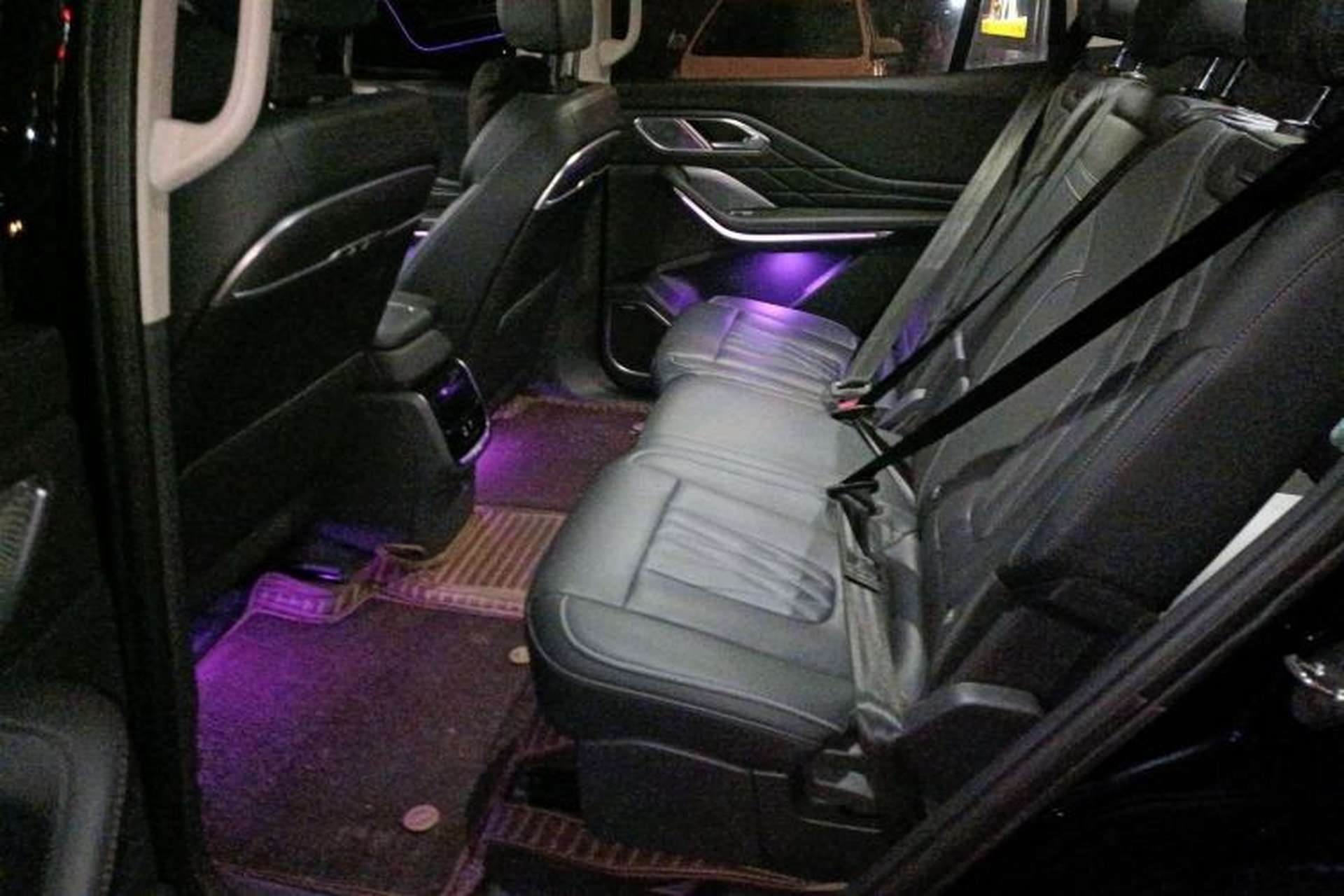 Used Hongqi HS7 PHEV 2024 2.0T PHEV Four-Wheel Drive Flagship Edition 7 Seats Left Rear Seat