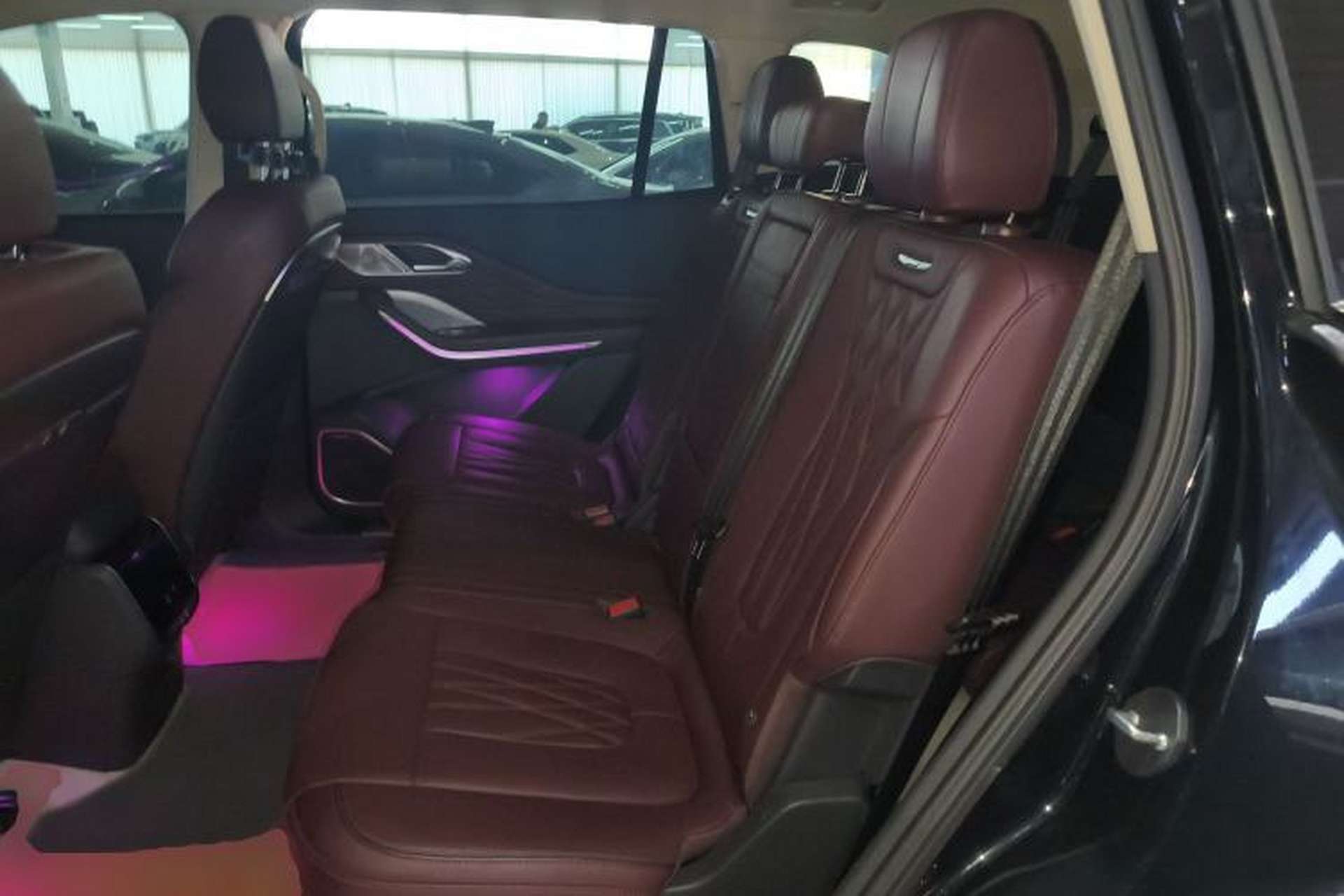 Used Hongqi HS7 PHEV 2024 2.0T PHEV Four-Wheel Drive Flagship Edition 7 Seats Left Rear Seat
