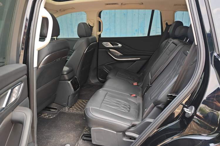 Used Hongqi HS7 PHEV 2024 2.0T PHEV Four-Wheel Drive Flagship Edition 7 Seats Left Rear Seat