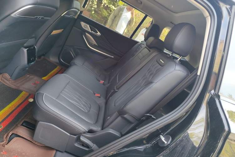 Used Hongqi HS7 PHEV 2024 2.0T PHEV Four-Wheel Drive Flagship Edition 7 Seats Left Rear Seat