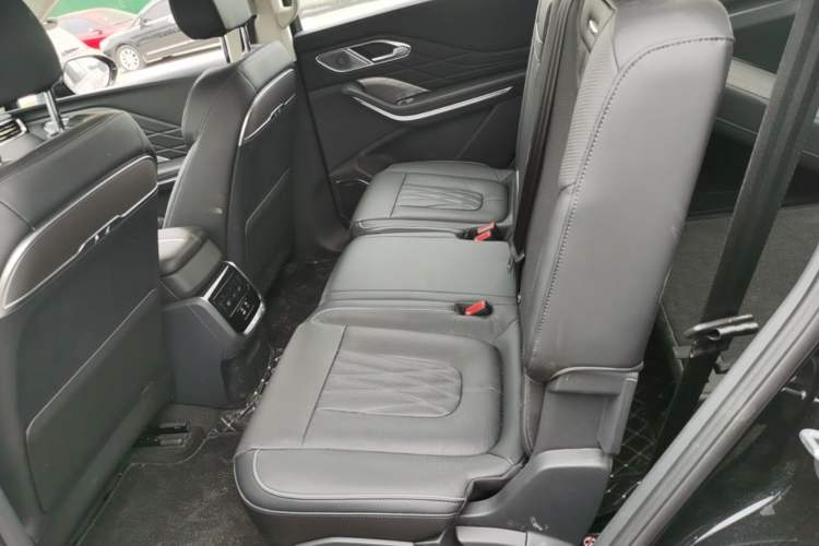 Used Hongqi HS7 PHEV 2024 2.0T PHEV Four-Wheel Drive Flagship Edition 7 Seats Left Rear Seat