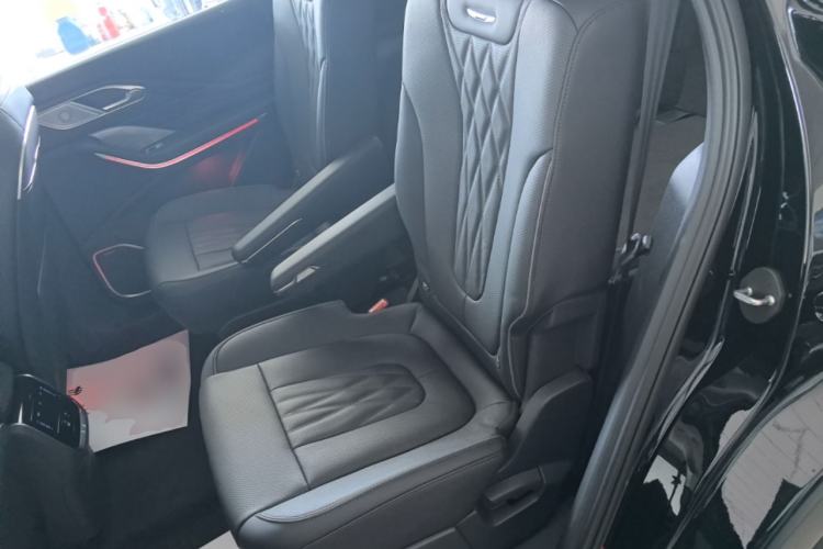 Used Hongqi HS7 PHEV 2024 2.0T PHEV Four-Wheel Drive Flagship Edition 6 Seats Left Rear Seat