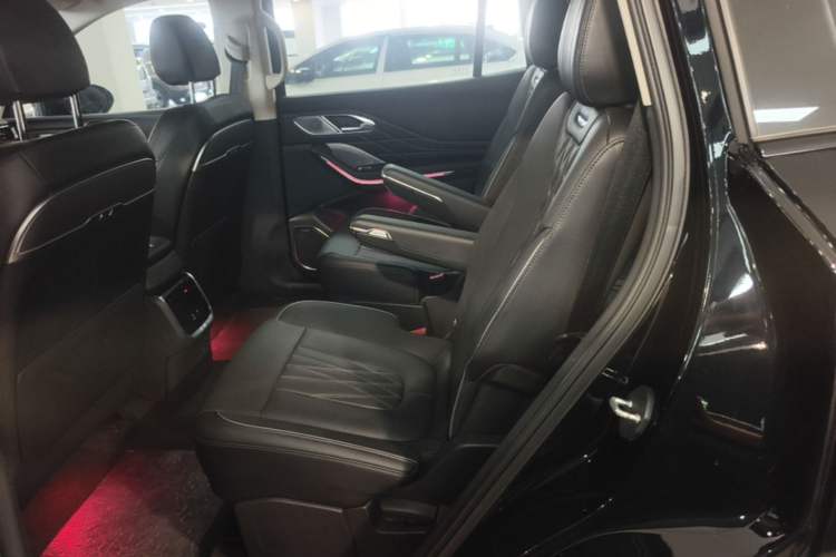 Used Hongqi HS7 PHEV 2024 2.0T PHEV Four-Wheel Drive Flagship Edition 6 Seats Left Rear Seat