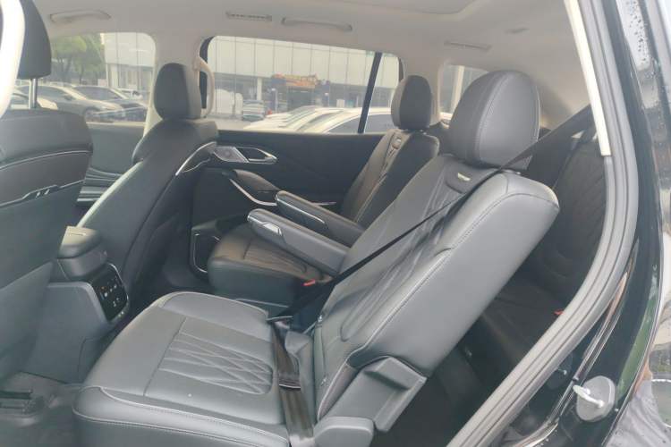 Used Hongqi HS7 PHEV 2024 2.0T PHEV Four-Wheel Drive Flagship Edition 6 Seats Left Rear Seat