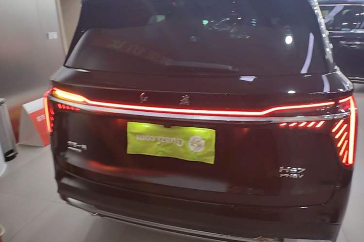 Used Hongqi HS7 PHEV 2024 2.0T PHEV Four-Wheel Drive Flagship Edition 7 Seats Rear