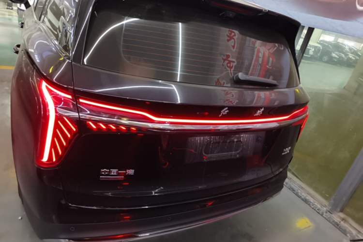 Used Hongqi HS7 PHEV 2024 2.0T PHEV Four-Wheel Drive Flagship Edition 6 Seats Rear