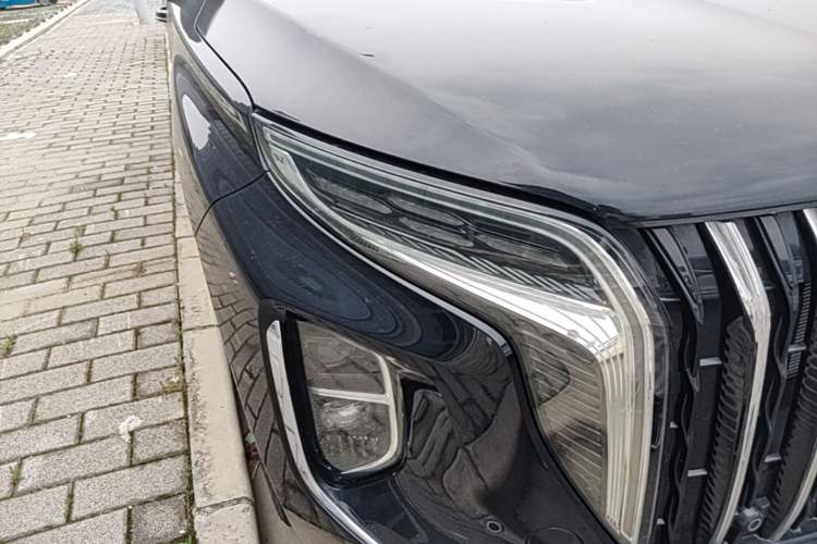Used Hongqi HS7 PHEV 2024 2.0T PHEV Four-Wheel Drive Flagship Edition 7 Seats Right Front Headlight