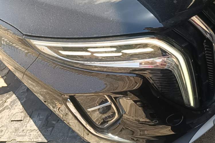 Used Hongqi HS7 PHEV 2024 2.0T PHEV Four-Wheel Drive Flagship Edition 6 Seats Right Front Headlight