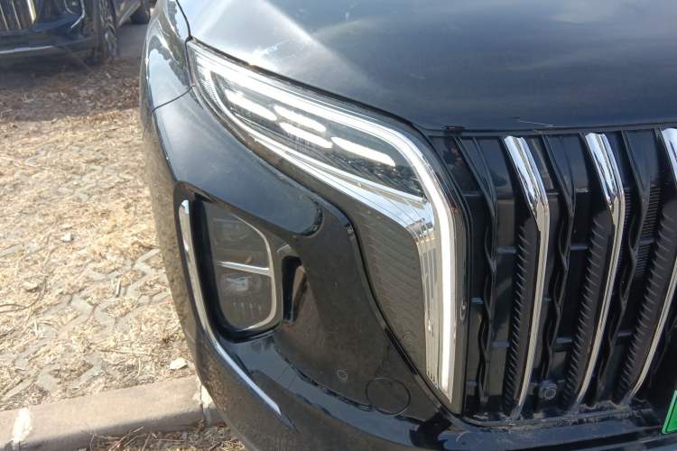 Used Hongqi HS7 PHEV 2024 2.0T PHEV Four-Wheel Drive Flagship Edition 6 Seats Right Front Headlight