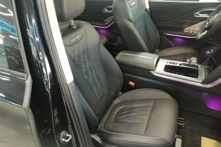 Used Hongqi HS7 PHEV 2024 2.0T PHEV Four-Wheel Drive Flagship Edition 6 Seats Right Front Seat