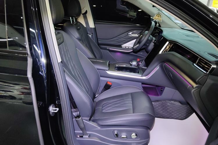 Used Hongqi HS7 PHEV 2024 2.0T PHEV Four-Wheel Drive Flagship Edition 6 Seats Right Front Seat