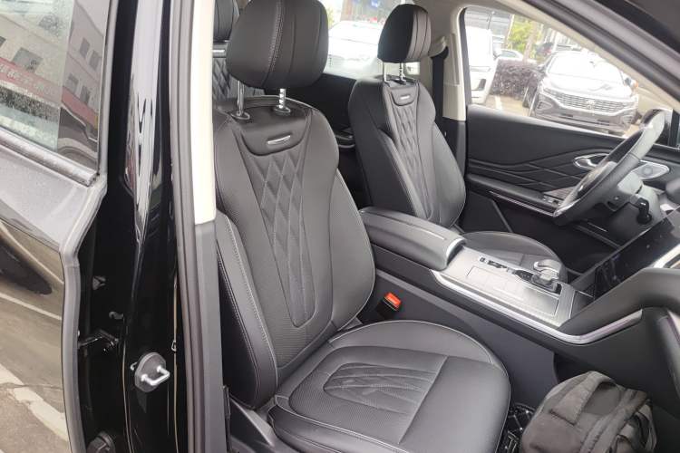 Used Hongqi HS7 PHEV 2024 2.0T PHEV Four-Wheel Drive Flagship Edition 7 Seats Right Front Seat