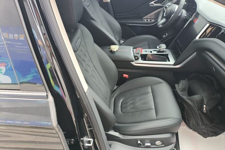 Used Hongqi HS7 PHEV 2024 2.0T PHEV Four-Wheel Drive Flagship Edition 7 Seats Right Front Seat