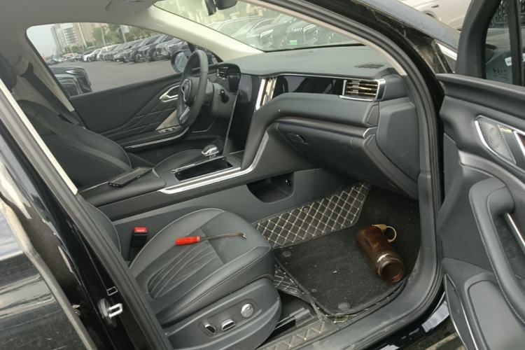 Used Hongqi HS7 PHEV 2024 2.0T PHEV Four-Wheel Drive Flagship Edition 7 Seats Right Front Seat