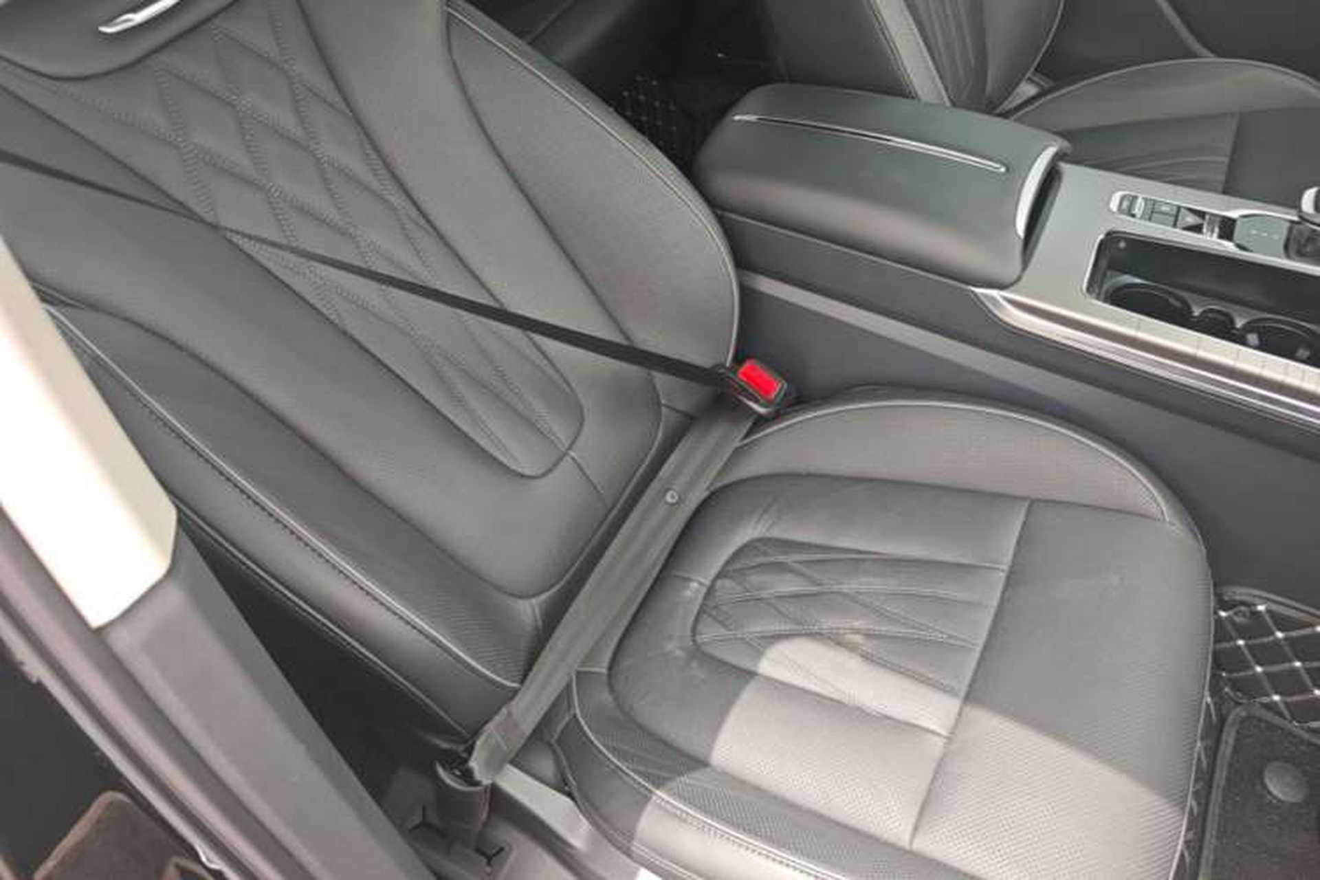 Used Hongqi HS7 PHEV 2024 2.0T PHEV Four-Wheel Drive Flagship Edition 6 Seats Right Front Seat